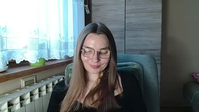 LooveELLYx online show from 11/26/25, 02:29