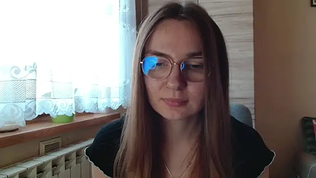 LooveELLYx online show from 11/28/25, 07:33