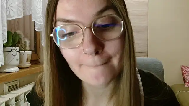 LooveELLYx online show from 01/06/26, 05:33