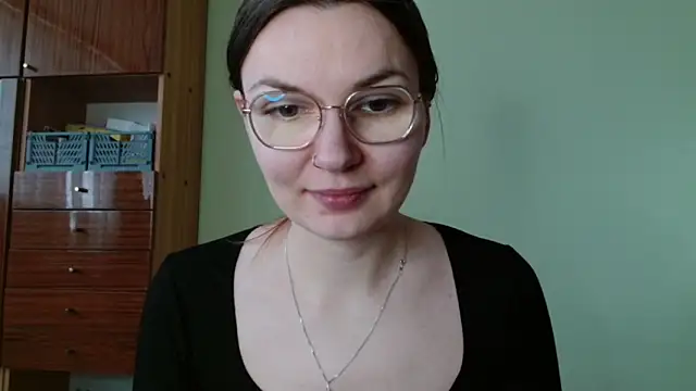 LooveELLYx online show from 02/10/26, 02:32