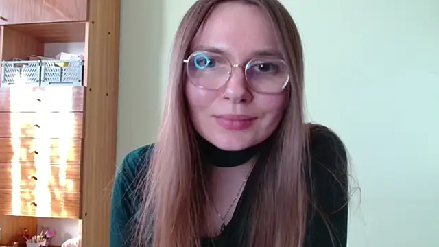 LooveELLYx online show from 03/04/26, 02:23