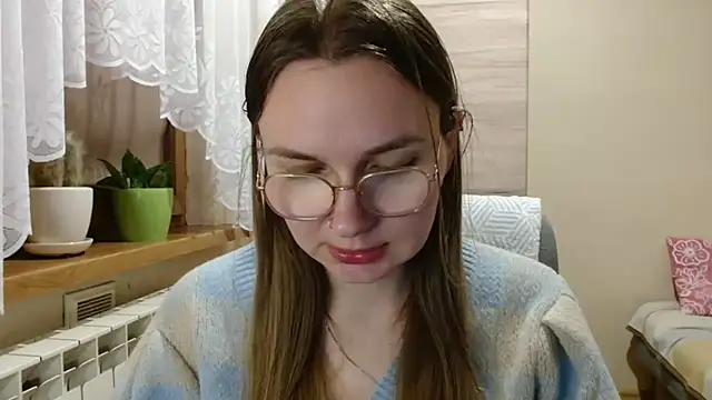 Snapshot of LooveELLYx chatting on 07/19/26, 08:34 LooveELLYx online show from 07/19/26, 08:34