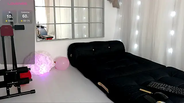 SarahRaynex online show from 05/08/26, 10:31