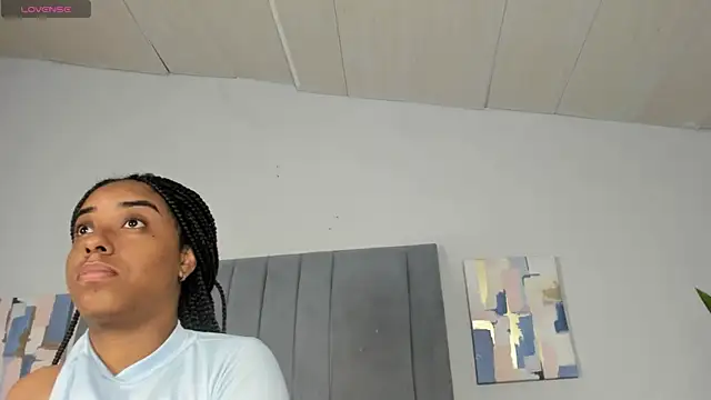 Snapshot of Sophia_Ebony chatting on 04/22/26, 12:07 Sophia Ebony online show from 04/22/26, 12:07