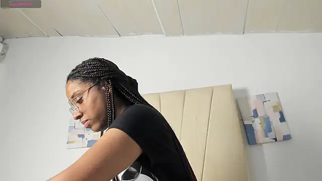 Snapshot of Sophia_Ebony chatting on 05/28/26, 12:13 Sophia Ebony online show from 05/28/26, 12:13