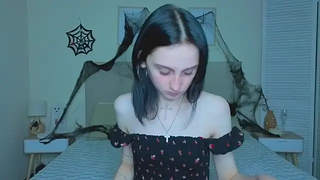 Snapshot of Little_moly999 chatting on 11/01/25, 09:28 Little moly999 online show from 11/01/25, 09:28