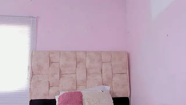 kethe love  online show from 04/29/26, 07:42