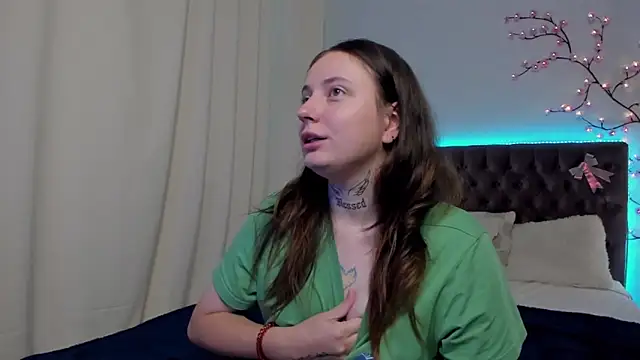 Snapshot of LilaVame chatting on 09/13/25, 07:46 LilaVame online show from 09/13/25, 07:46