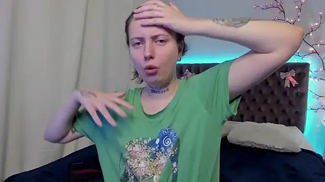 Snapshot of LilaVame chatting on 09/22/25, 07:38 LilaVame online show from 09/22/25, 07:38