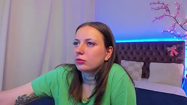 Snapshot of LilaVame chatting on 10/22/25, 07:57 LilaVame online show from 10/22/25, 07:57