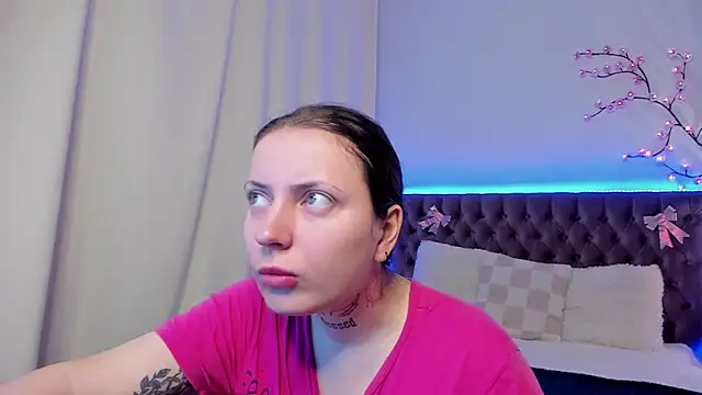 Snapshot of LilaVame chatting on 11/07/25, 09:04 LilaVame online show from 11/07/25, 09:04