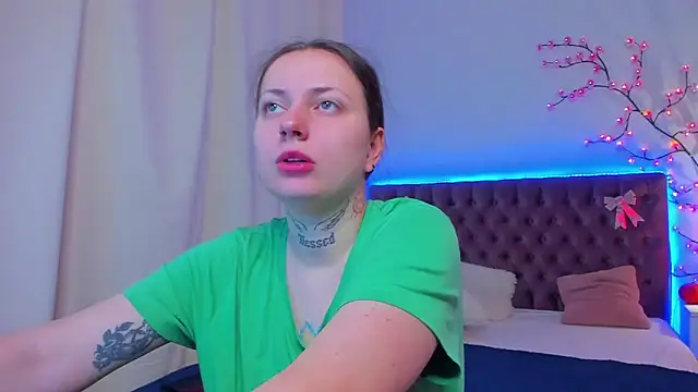 Snapshot of LilaVame chatting on 11/26/25, 08:21 LilaVame online show from 11/26/25, 08:21