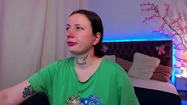 Snapshot of LilaVame chatting on 12/03/25, 09:02 LilaVame online show from 12/03/25, 09:02