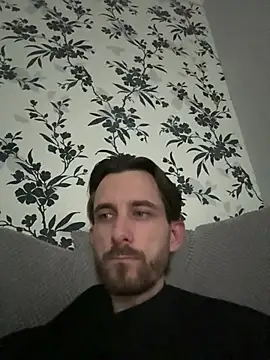 Big8inchUncutCock online show from 06/18/26, 12:09