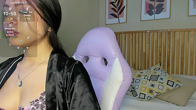 Sky winter online show from 10/27/25, 02:10