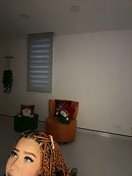 Snapshot of tetonic_04 chatting on 11/15/25, 10:37 tetonic 04 online show from 11/15/25, 10:37