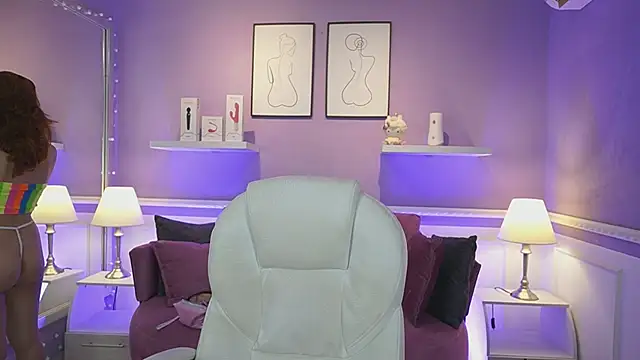 Snapshot of DahliaGrey chatting on 11/08/25, 11:43 DahliaGrey online show from 11/08/25, 11:43