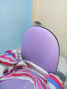 karinnahotdirty online show from 12/13/25, 08:47