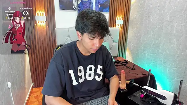 Snapshot of Thiago_Kozak chatting on 09/13/25, 12:49 Thiago Kozak online show from 09/13/25, 12:49