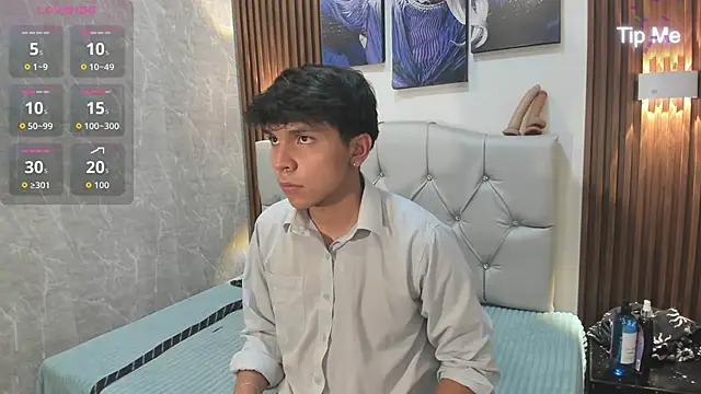 Snapshot of Thiago_Kozak chatting on 10/02/25, 07:54 Thiago Kozak online show from 10/02/25, 07:54