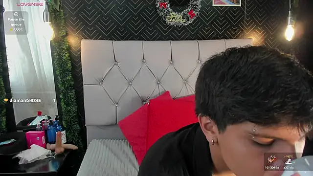 Snapshot of Thiago_Kozak chatting on 12/05/25, 12:58 Thiago Kozak online show from 12/05/25, 12:58