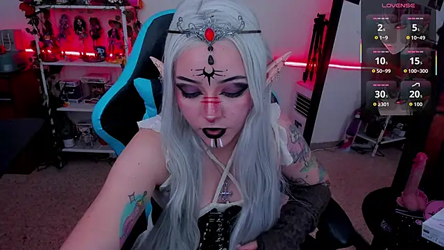 Makii 33 online show from 11/19/25, 12:54