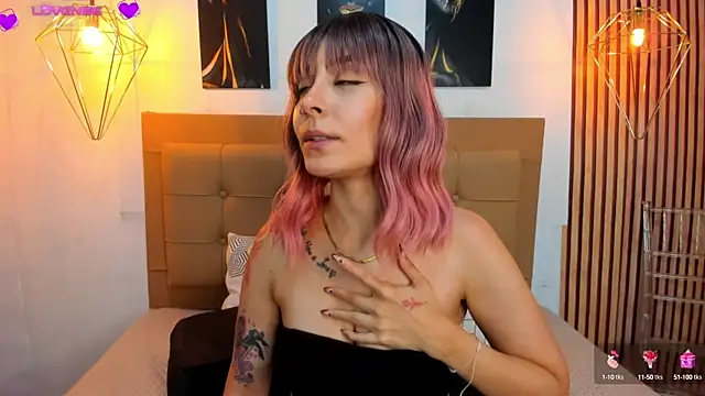 alesziarose online show from 09/24/25, 07:17