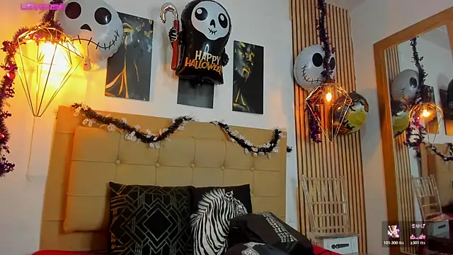 alesziarose online show from 10/27/25, 07:40