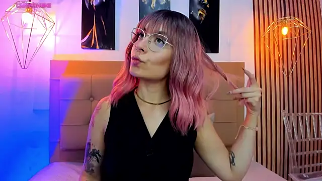 alesziarose online show from 11/13/25, 07:24