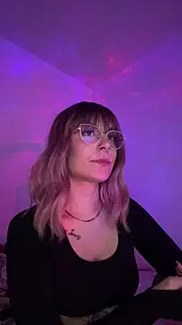 alesziarose online show from 11/18/25, 11:59