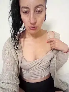 Snapshot of Oriana111 chatting on 11/15/25, 05:42 Oriana111 online show from 11/15/25, 05:42