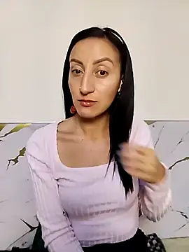 Oriana111 online show from 05/11/26, 03:45