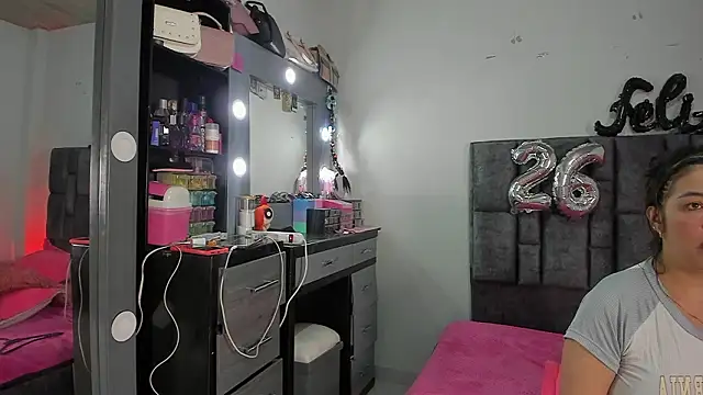 Esmeraldaa- online show from 03/10/26, 04:06