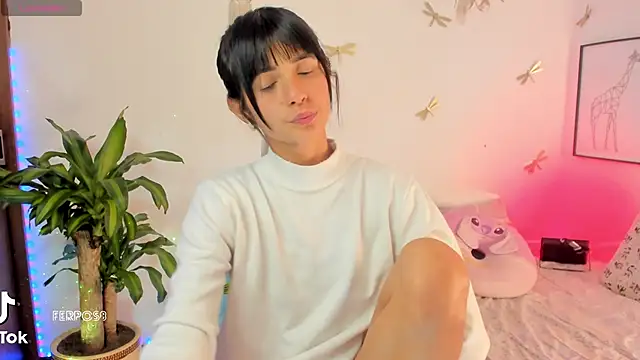 princessluna 19 online show from 04/11/26, 09:30