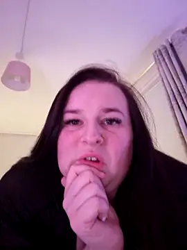 Curvaceouscarla online show from 01/06/26, 09:18