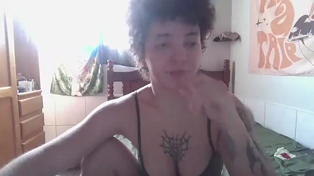Snapshot of CamillyBlum chatting on 06/23/26, 04:05 CamillyBlum online show from 06/23/26, 04:05