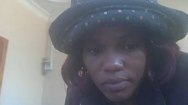 sexythae32 online show from 11/12/25, 06:03