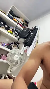 RobinLenoxx online show from 04/26/26, 02:48