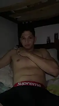 RobinLenoxx online show from 07/29/26, 08:12