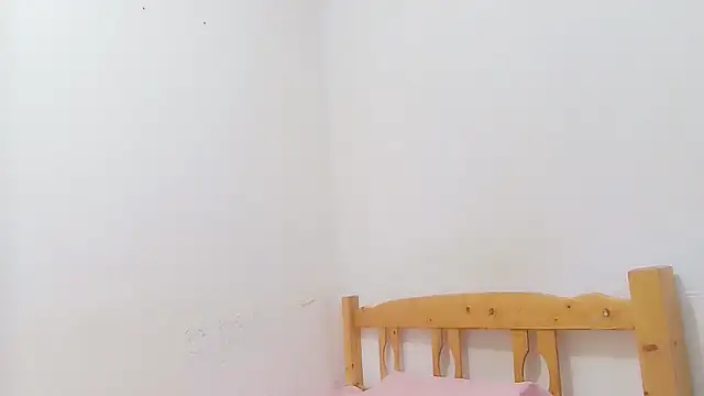 Snapshot of yueeraijj88 chatting on 11/30/25, 05:44 yueeraijj88 online show from 11/30/25, 05:44