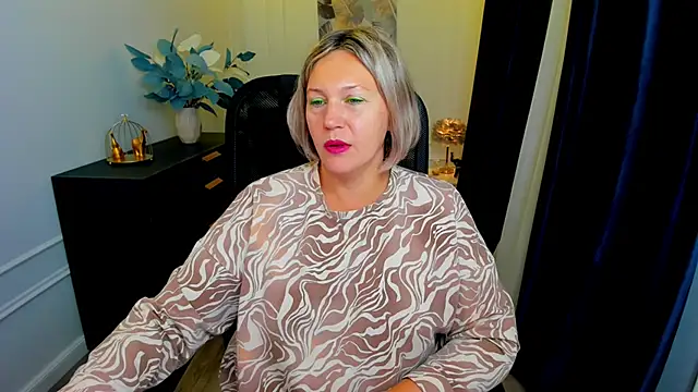 NinaStarle online show from 10/03/25, 04:42