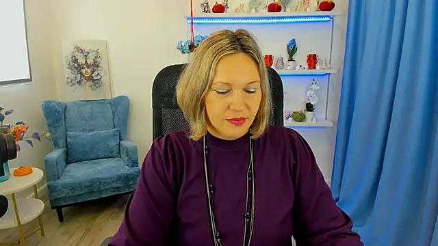 NinaStarle online show from 10/25/25, 04:31