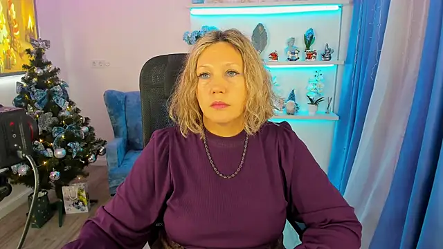 NinaStarle online show from 12/16/25, 09:14