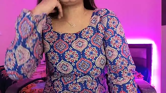 BABY RANI  online show from 02/14/26, 05:59