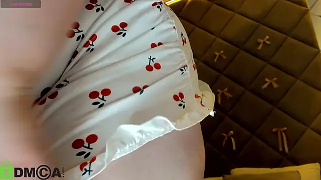 Chloee White online show from 04/13/26, 09:15