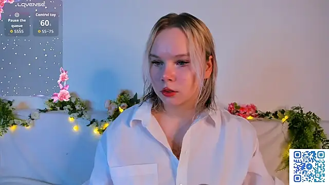 girlllsooft online show from 11/16/25, 02:06