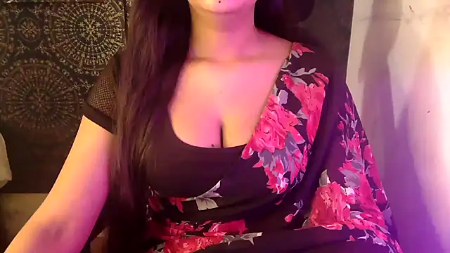 Snapshot of catpussy_ruhi chatting on 10/29/25, 04:04 catpussy ruhi online show from 10/29/25, 04:04