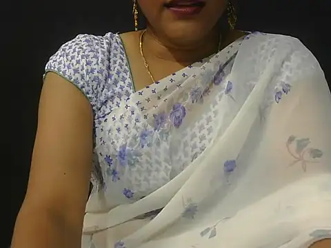 Snapshot of Priyanka_rao chatting on 02/05/26, 04:55 Priyanka rao online show from 02/05/26, 04:55