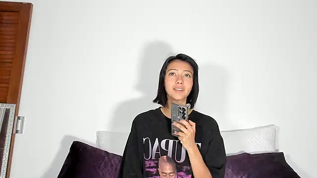 Londonttipton online show from 05/22/26, 12:44