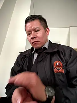 Manu0586 online show from 01/12/26, 01:27